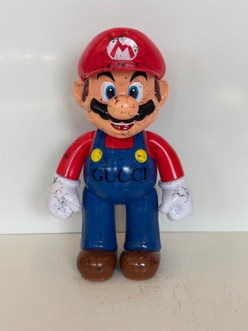 Rob VanMore - Super Mario by Gucci XXL - 51cm