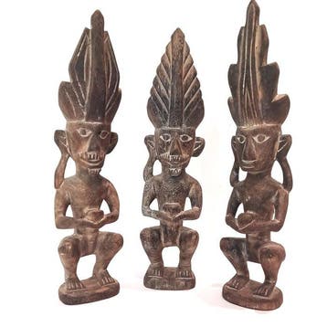 Standbeelden Adu Nias - Hout - Indonesië - Eind 20e eeuw