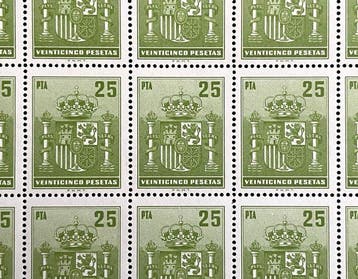 Espagne - Feuille de 100 timbres fiscaux. 25 pts. Edfil