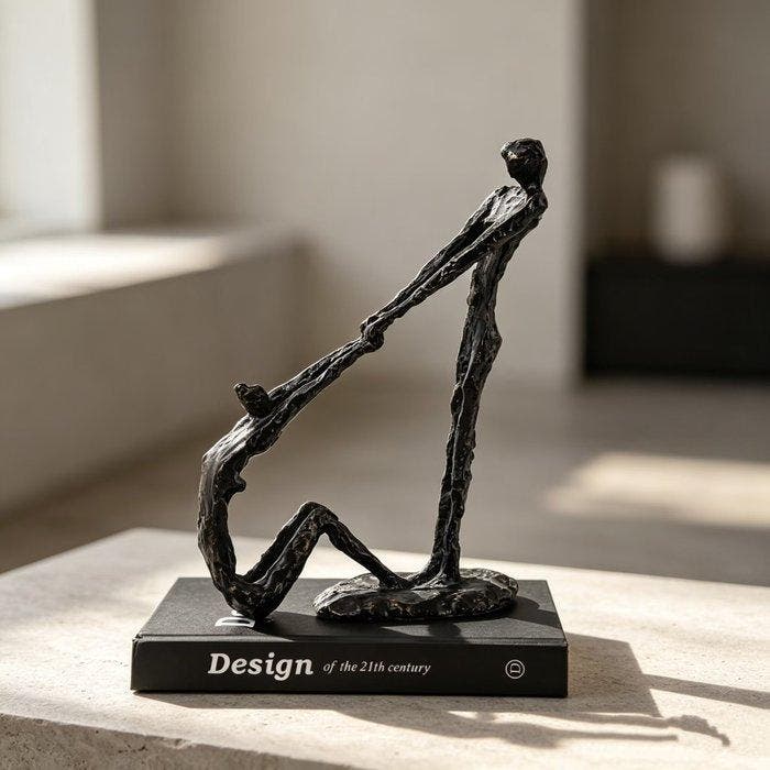 sculptuur, People dancing while holding hands - 25 cm -, Antiek en Kunst, Curiosa en Brocante