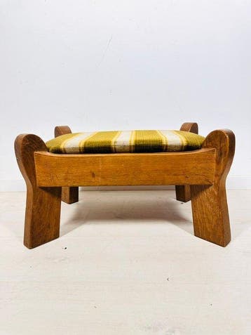 Tabouret - Repose-pieds brutaliste en chêne avec revêtement, Antiquités & Art