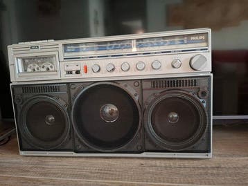 Philips - D8444 Ghettoblaster / Portable Stereo