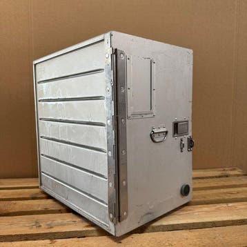 Driessen Aviation - TUI Group - Container - Thomason Fly