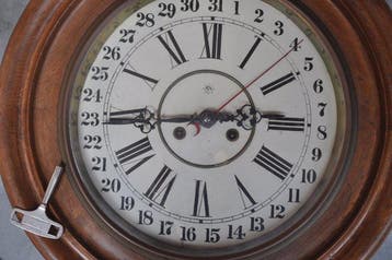 Horloge murale - Junghans - Antique Bois, Verre, Laiton -