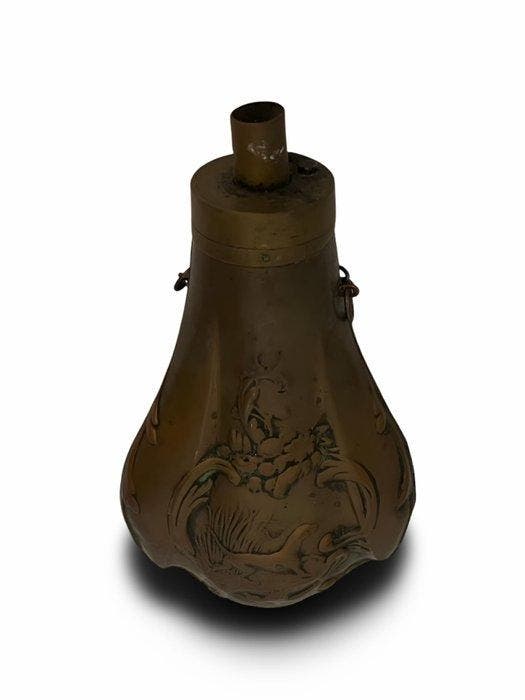 Fles - Koper - Kruitfles met Jacht Scené, Antiquités & Art, Antiquités | Autres Antiquités