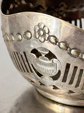 Saglier Frères – Art Nouveau Silver-Plated Pierced Bonbon