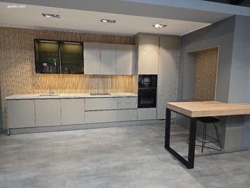 Toonzaalkeuken Vanden Borre Kitchen Segora, Huis en Inrichting, Nieuw