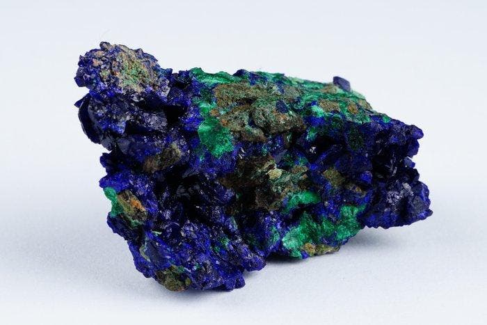 azuriet met malachiet - veel geëindigde donkerblauwe, Verzamelen, Mineralen en Fossielen