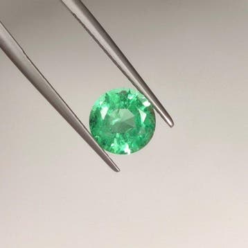 Groen Smaragd - 2.35 ct - International Gemological, Handtassen en Accessoires, Edelstenen, Nieuw