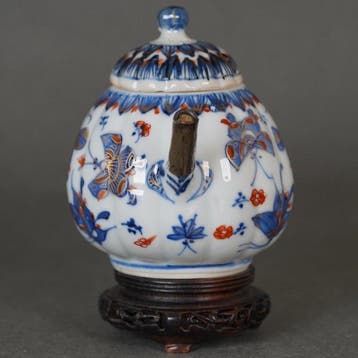 Kangxi (1662-1722) - Théière - Dix papillons de nuit au