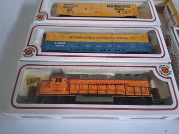 Bachmann H0 - 25743/1248/866/70254/56500/44207/46222 -, Nieuw
