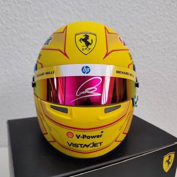 Ferrari - Lewis Hamilton - 2026 - Helm op schaal 1:2, Nieuw