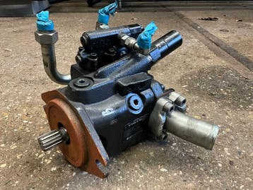 Online veiling - Volvo ECR25D Hydraulische pomp, Ophalen