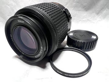 Nikon Nikon AF-S DX NIKKOR 55-200mm F4-5.6G ED & 18-55mm