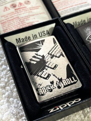 Zippo - Zippo Riders Motorcycle Club y Rock & Roll Guitarra.