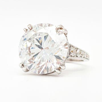Ring - 18 karaat Witgoud - 10.93ct. tw. Diamant (Lab-grown)
