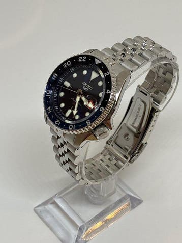 Seiko - Seiko 5 Sports GMT SBSC003 - Zonder minimumprijs -