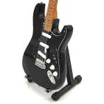 Miniatuur Fender Stratocaster gitaar met gratis standaard, Verzenden, Beeldje, Replica of Model