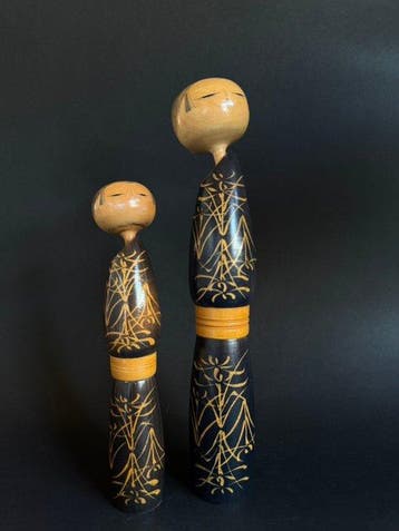 Sato Suigai () – “Semi Shigure” Creatieve kokeshi-poppen