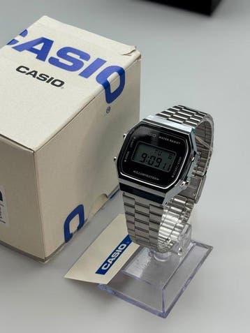 Casio Vintage Digital Watch – Illuminator – Stainless Steel, Nieuw