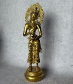 Bijzonder Boeddhistisch standbeeld met Nakula 33 cm - cuivre