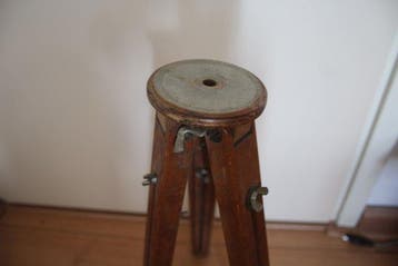 Antiek houten driepoot Trépied, Nieuw