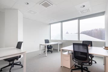 Espace de bureau pour 3 pers. à Guillemins, Verzenden