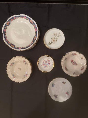 Bord (26) - Porselein - Petit four bord
