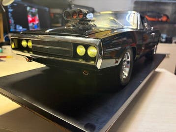 Altaya 1:8 - Voiture de sport miniature - DODGE CHARGER R/T