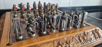 Schaakspel - Ajedrez de Lujo de la Edad Media: Cristianos, Antiek en Kunst