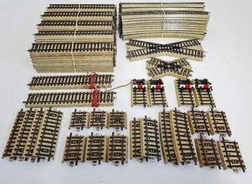 Märklin H0 - Modeltreinsporen (96) - Rails met passtukjes,, Nieuw
