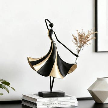 sculptuur, Abstract Ballerina Sculpture – Elegant Metal