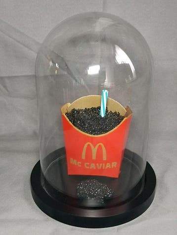 XTC Artist - Mc Caviar Red Gold turquoise straw