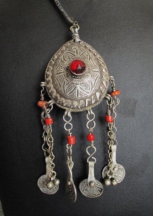 Zilver, Glas, Koraal - Hanger - bermil, Antiek en Kunst, Kunst | Niet-Westerse kunst