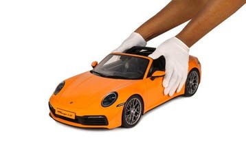 GT Spirit 1:8 - Modelauto - Porsche 911 (992.1) TARGA 4S, Nieuw
