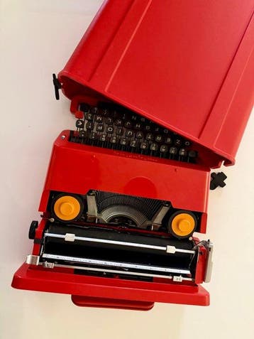 Ettore Sottsass, Perry King - Olivetti, Valentine -