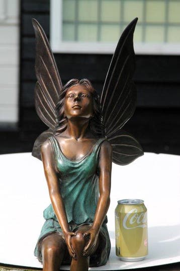 sculptuur, zittende fee voor huis of tuin geheel brons - 0