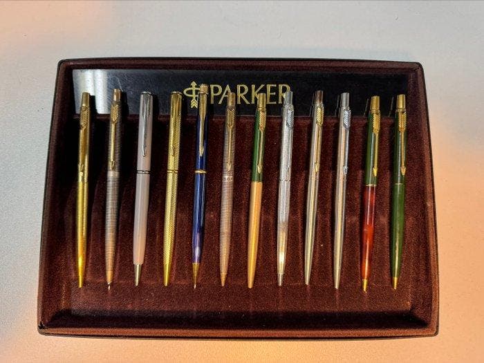 Parker - Stylo à plume, Collections, Stylos