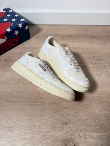 AUTRY - Sneakers - Maat: EU 38 - Nieuw met tags