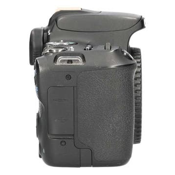 Canon EOS 200D met garantie, Ophalen of Verzenden, Gebruikt