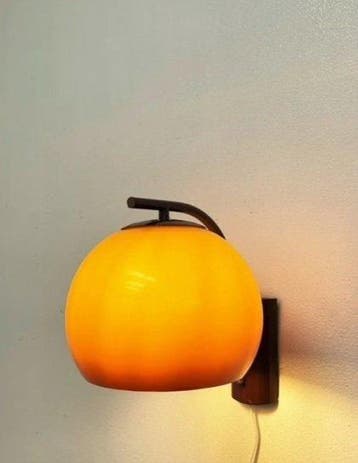 Szarvasi Factory - Wandlamp - acryl, Metaal - Een vintage