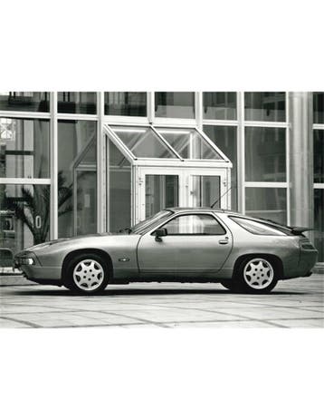 1993 PORSCHE 928 GTS PERSFOTO