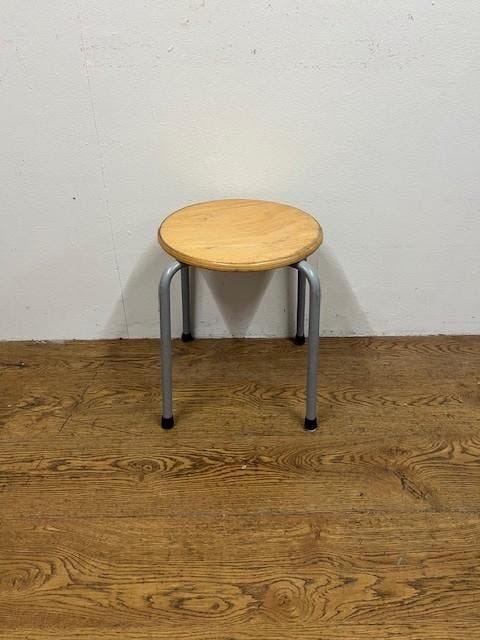 Gebruikte Lage Kruk - K937- Vintage/Café, Huis en Inrichting, Barkrukken, Ophalen