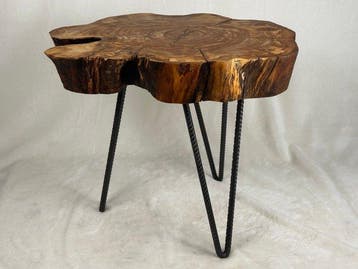 Bijzettafel - Olive - Tafeltje van eeuwenoud olijfhout van, Antiek en Kunst