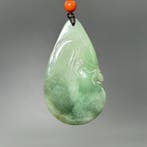 Sculpture, Phoenix Pendant - 55 mm - Jadeite certifié