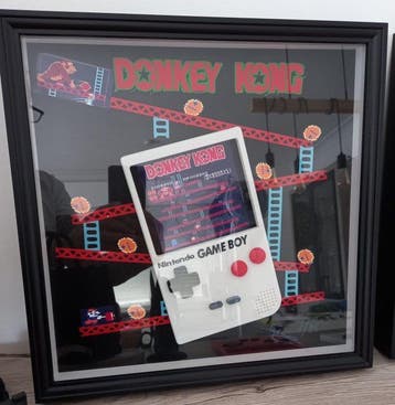 eigen - Handheld gaming console, Nieuw