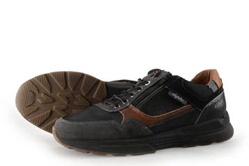 Australian Sneakers in maat 42 Cognac, Kleding | Heren, Schoenen, Overige kleuren, Verzenden, Zo goed als nieuw, Sneakers