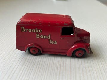 Dinky Toys 1:43 - Modelauto - No. 455 Trojan Van Brooke Bond