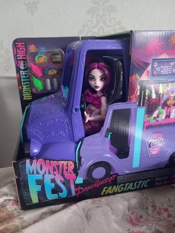 Mattel - Pop Monster Fest doll Food Track - 2020+