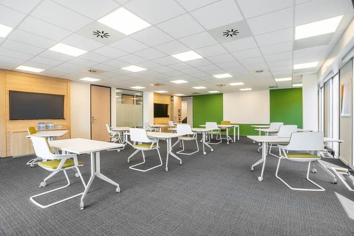 Kantoorruimte voor 10 in Port Atlantic House, Articles professionnels, Immobilier d'entreprise